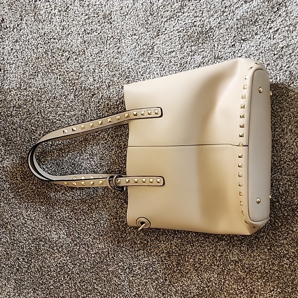 Purse - Picture 2 of 6